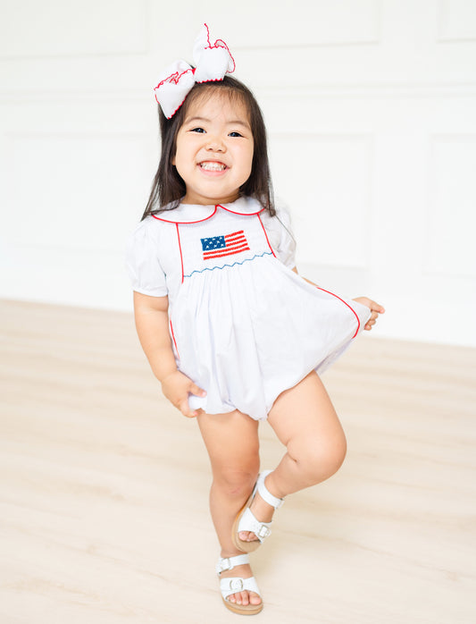 Flag collar smock bubble