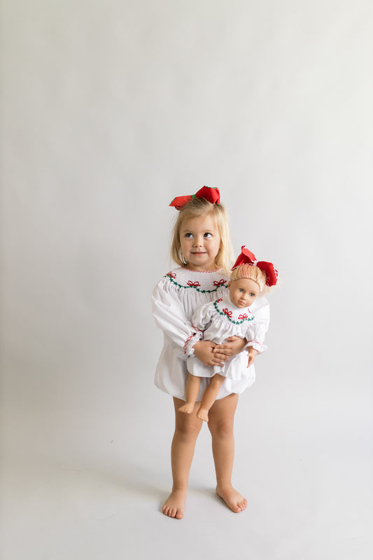 Holly and bows bubble